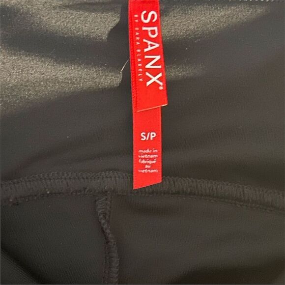 Spanx Women's Faux Leather Moto Leggings Black Size S Casual Jegging - Picture 7 of 9